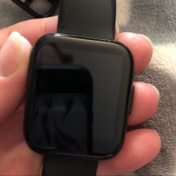 Atria FitTrack Smart Watch - Picture 16 of 16